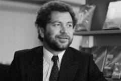 British businessman Alan Sugar, the founder of consumer electronics company Amstrad, 12th February 1985. (Photo by Monty Fresco/Express/Hulton Archive/Getty Images)