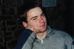 AE2001-08